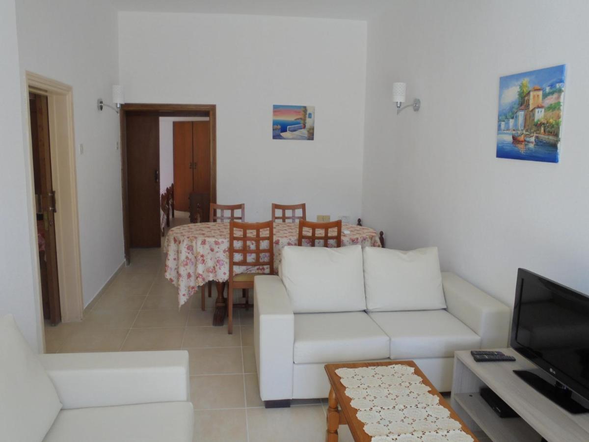 Niki Court Holiday Apartments Paphos Exteriér fotografie