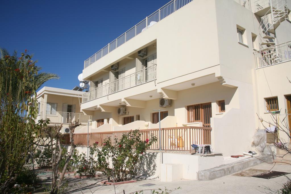Niki Court Holiday Apartments Paphos Pokoj fotografie