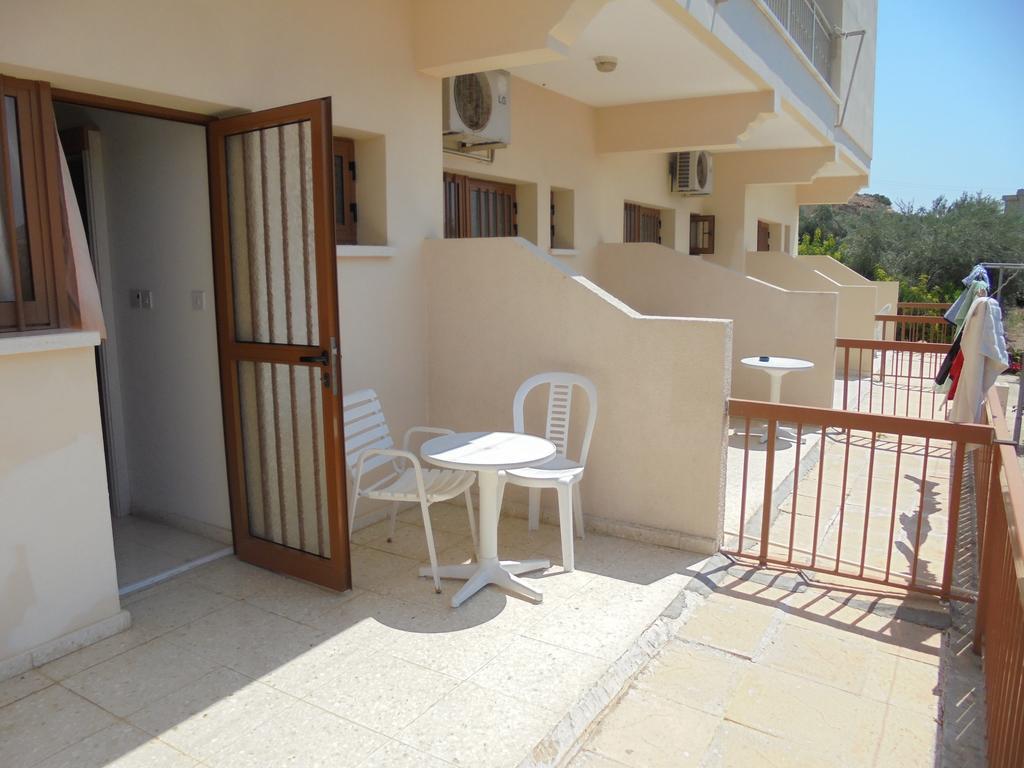Niki Court Holiday Apartments Paphos Exteriér fotografie